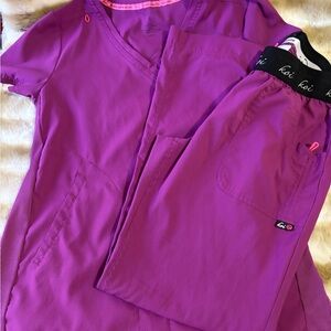 Koi Magenta Scrub Set